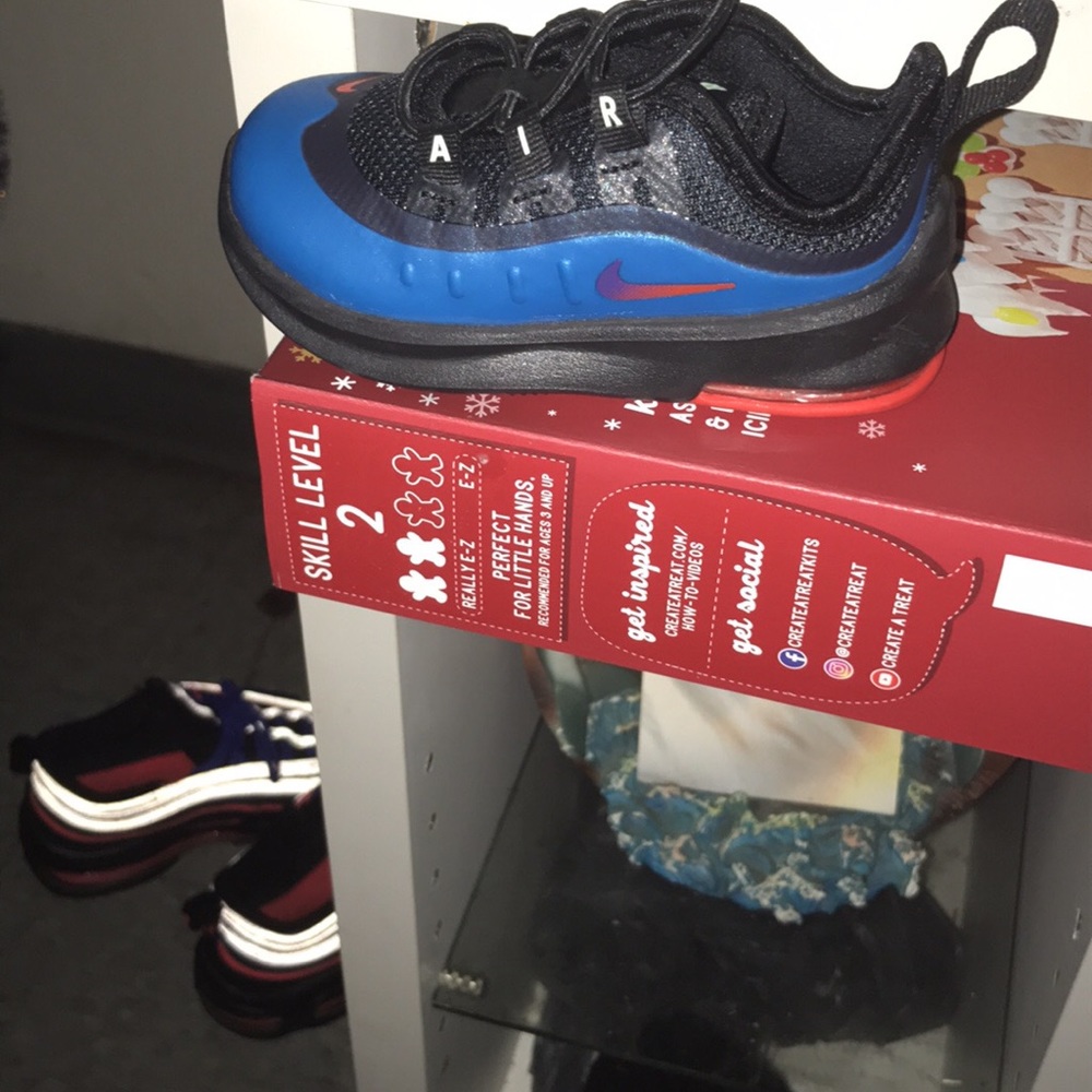 Air max - Picture 2 of 2